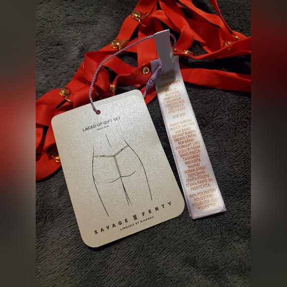 NWT Savage X Fenty 'Lace'd Up Gift Set' size XS-XL (one size), Goji Berry red - Picture 5 of 10